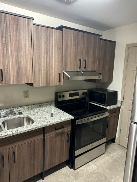 Steel Kitchen Cabinets with stove